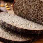 ¿Qué es más sano el pan de centeno o el pan de trigo?
